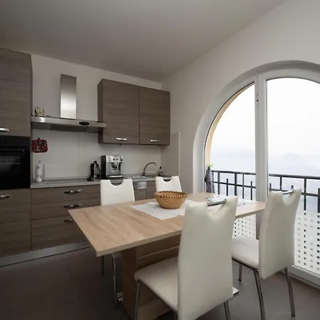 Entire Apartments With Stunning View Cademario Exterior photo