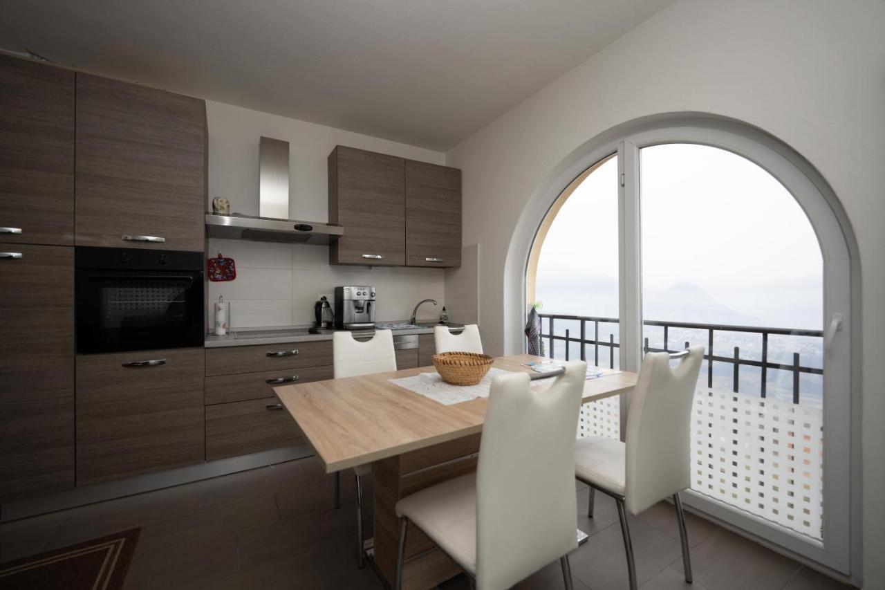 Entire With Stunning View *