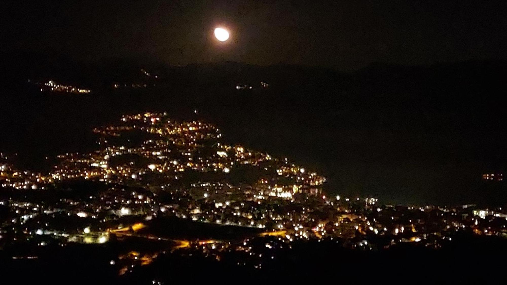 Entire With Stunning View *