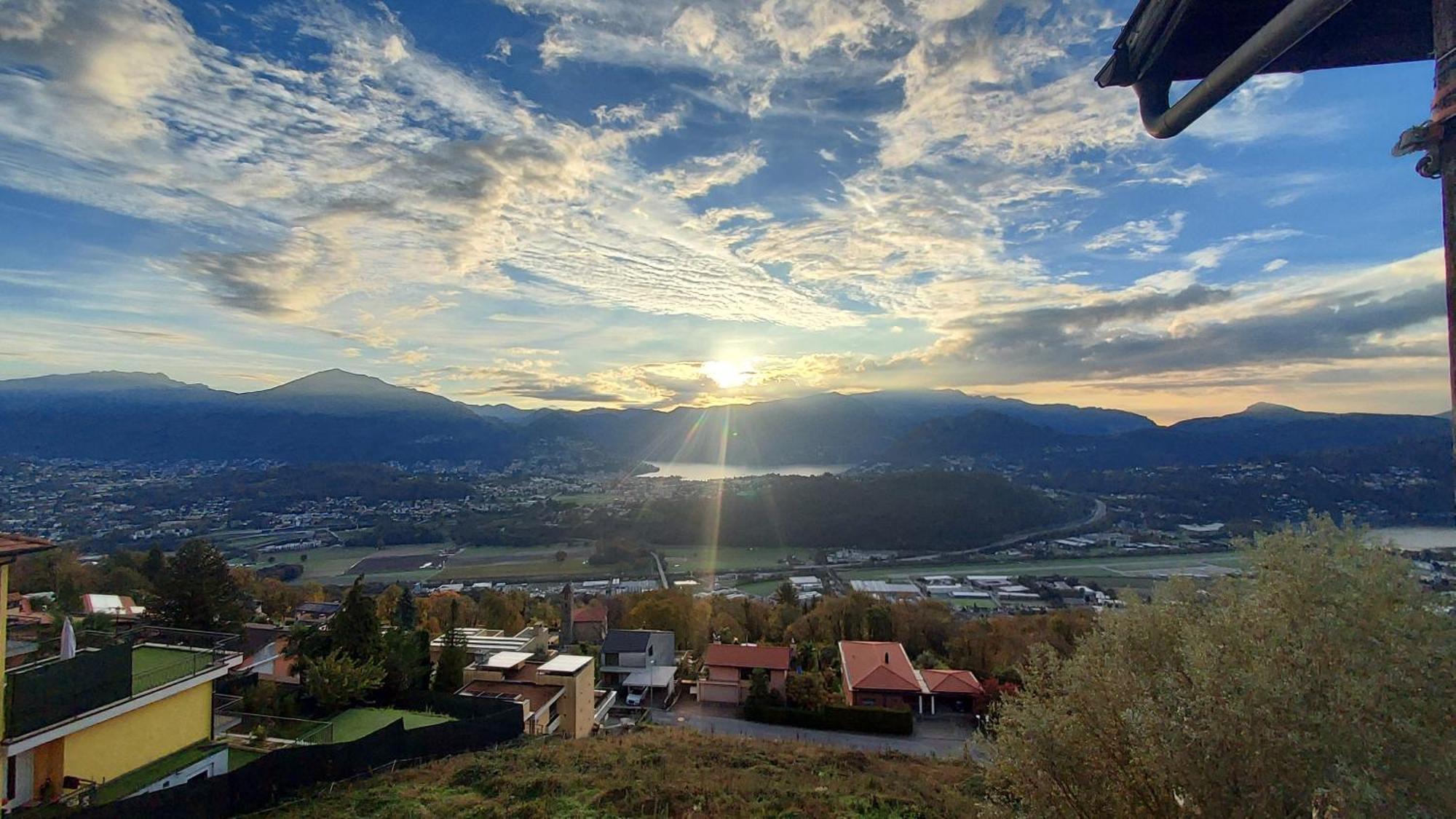 Entire With Stunning View Apartment